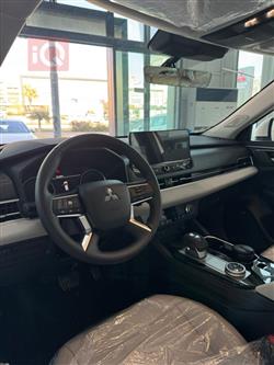 ميتسوبيشي اوتلاندر